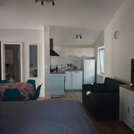 פרמנטורה Apartmani Luni מראה חיצוני תמונה