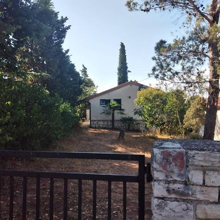 פרמנטורה Apartmani Luni מראה חיצוני תמונה
