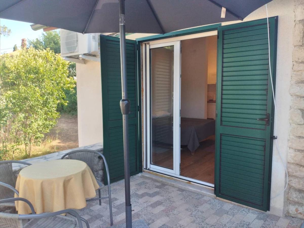 פרמנטורה Apartmani Luni מראה חיצוני תמונה