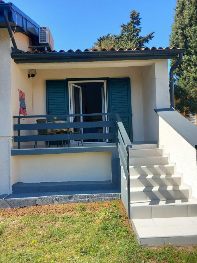 פרמנטורה Apartmani Luni מראה חיצוני תמונה