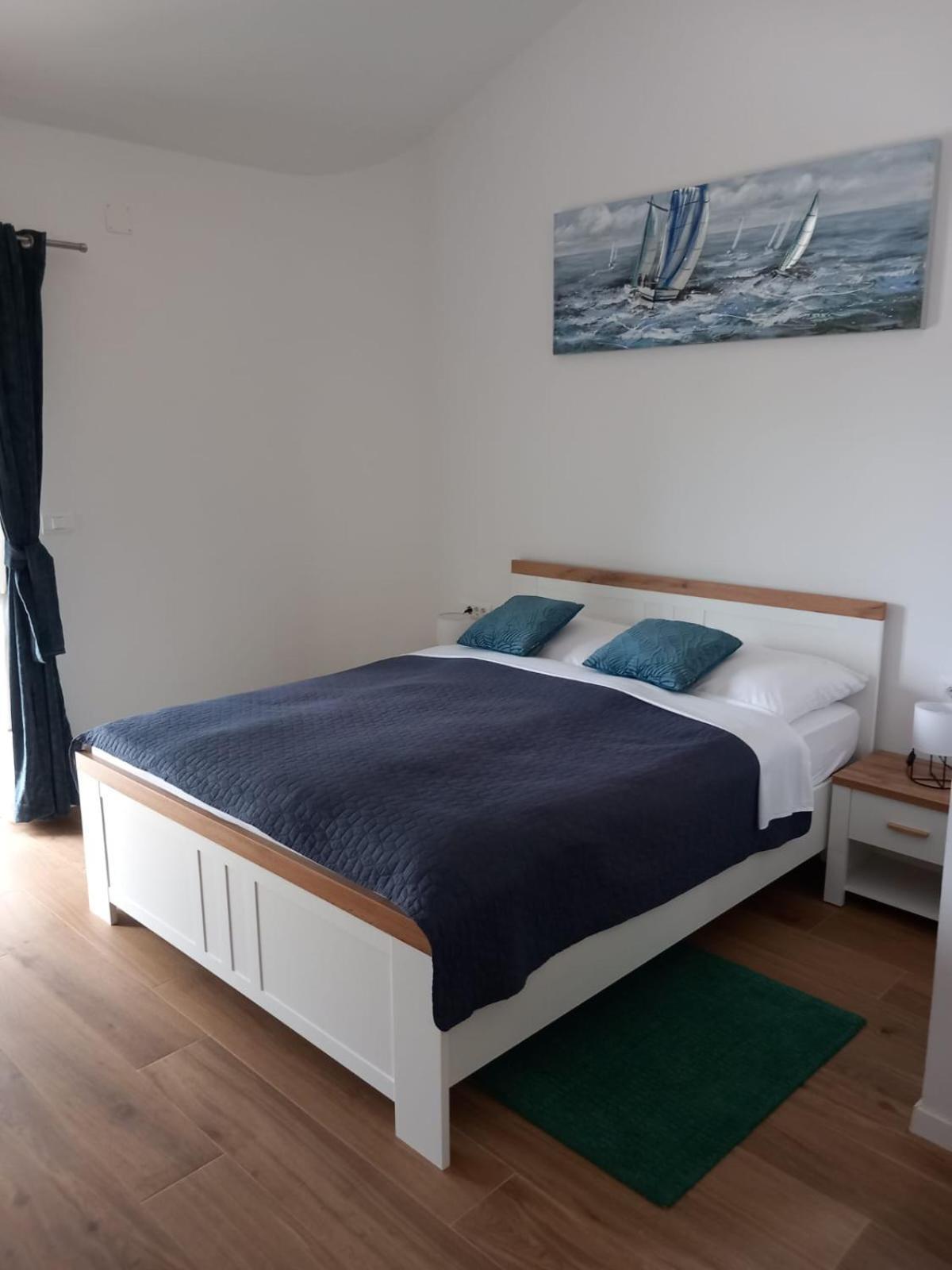 פרמנטורה Apartmani Luni מראה חיצוני תמונה